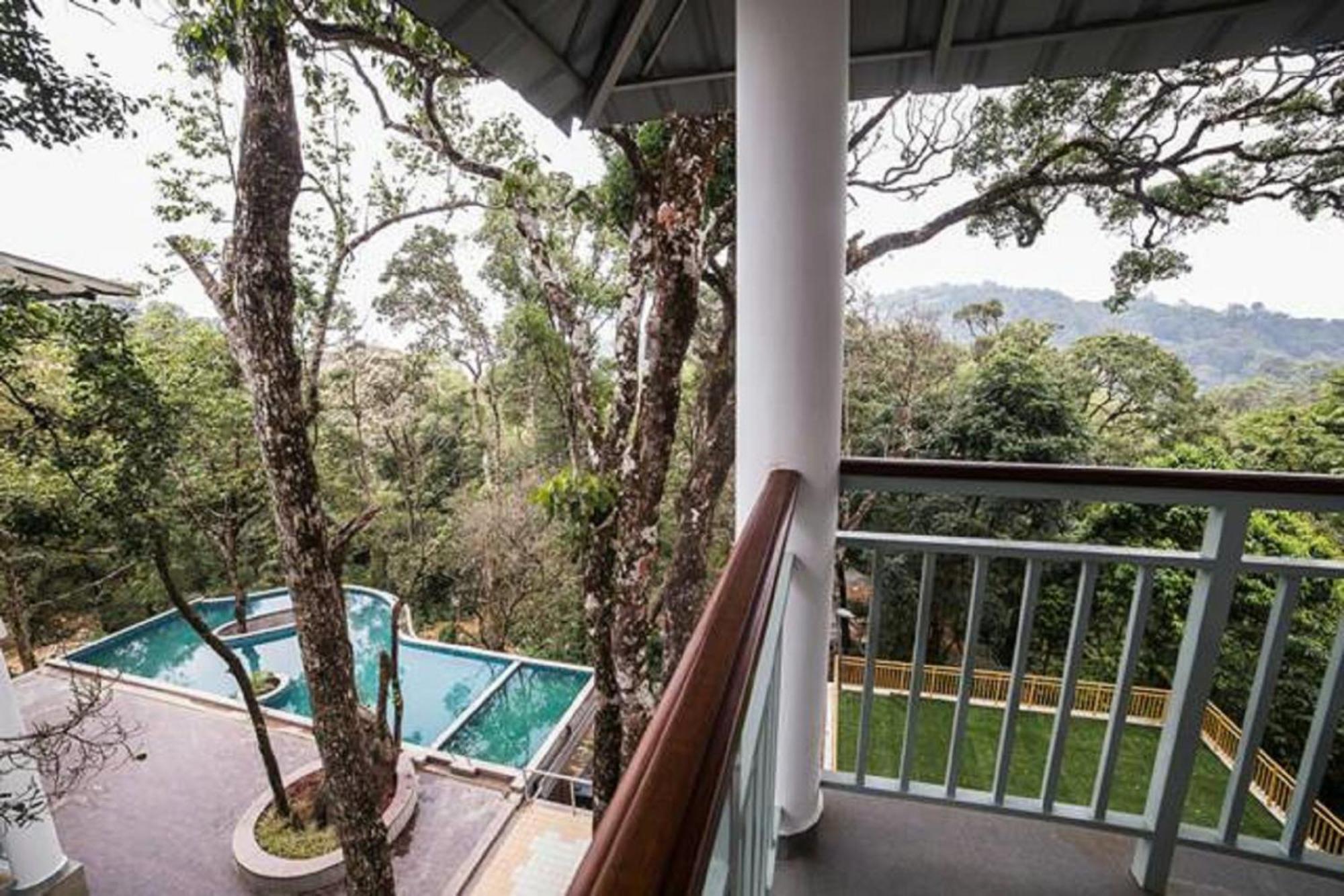 Elixir Hills Suites Resort And Spa Munnar Exteriör bild