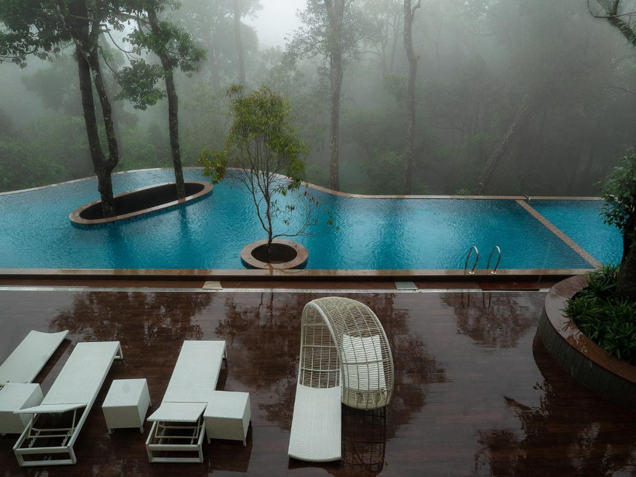 Elixir Hills Suites Resort And Spa Munnar Exteriör bild