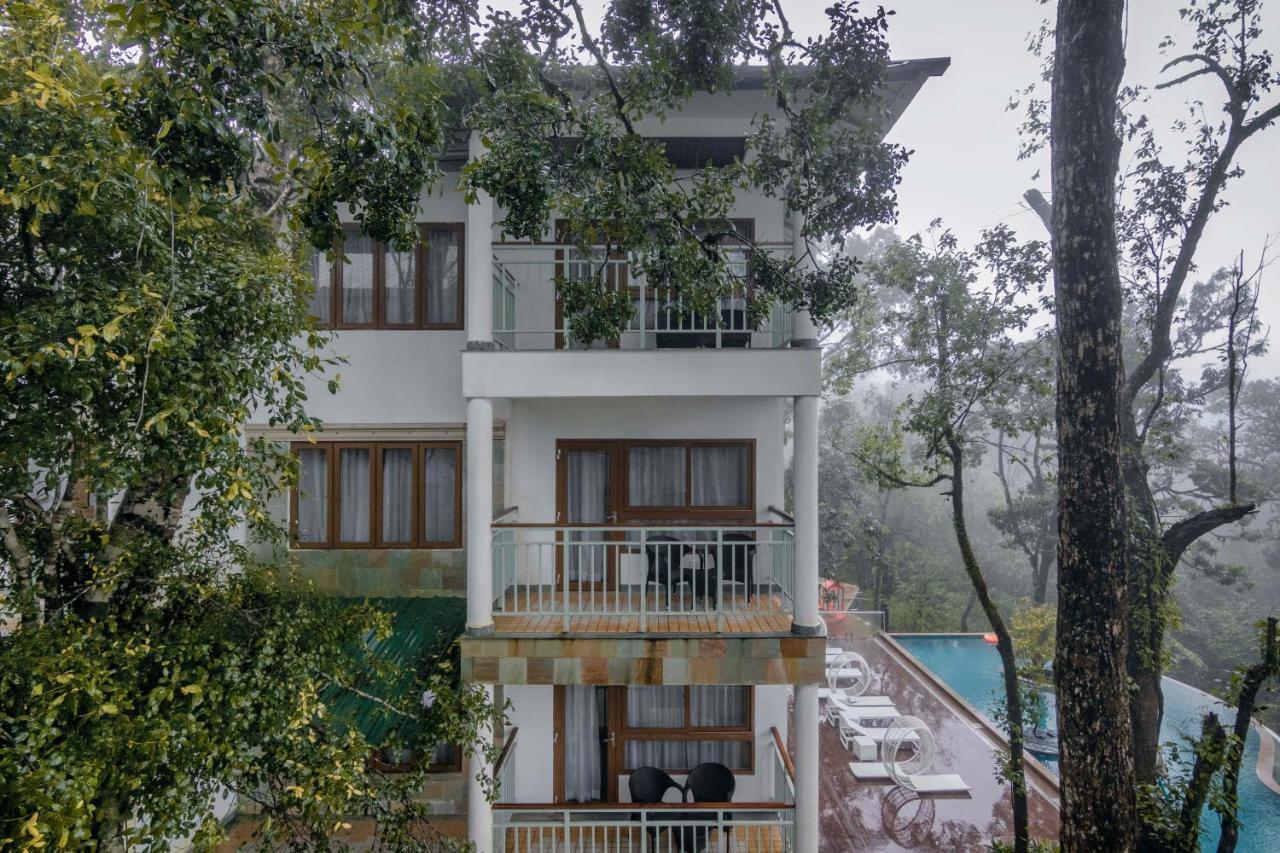 Elixir Hills Suites Resort And Spa Munnar Exteriör bild